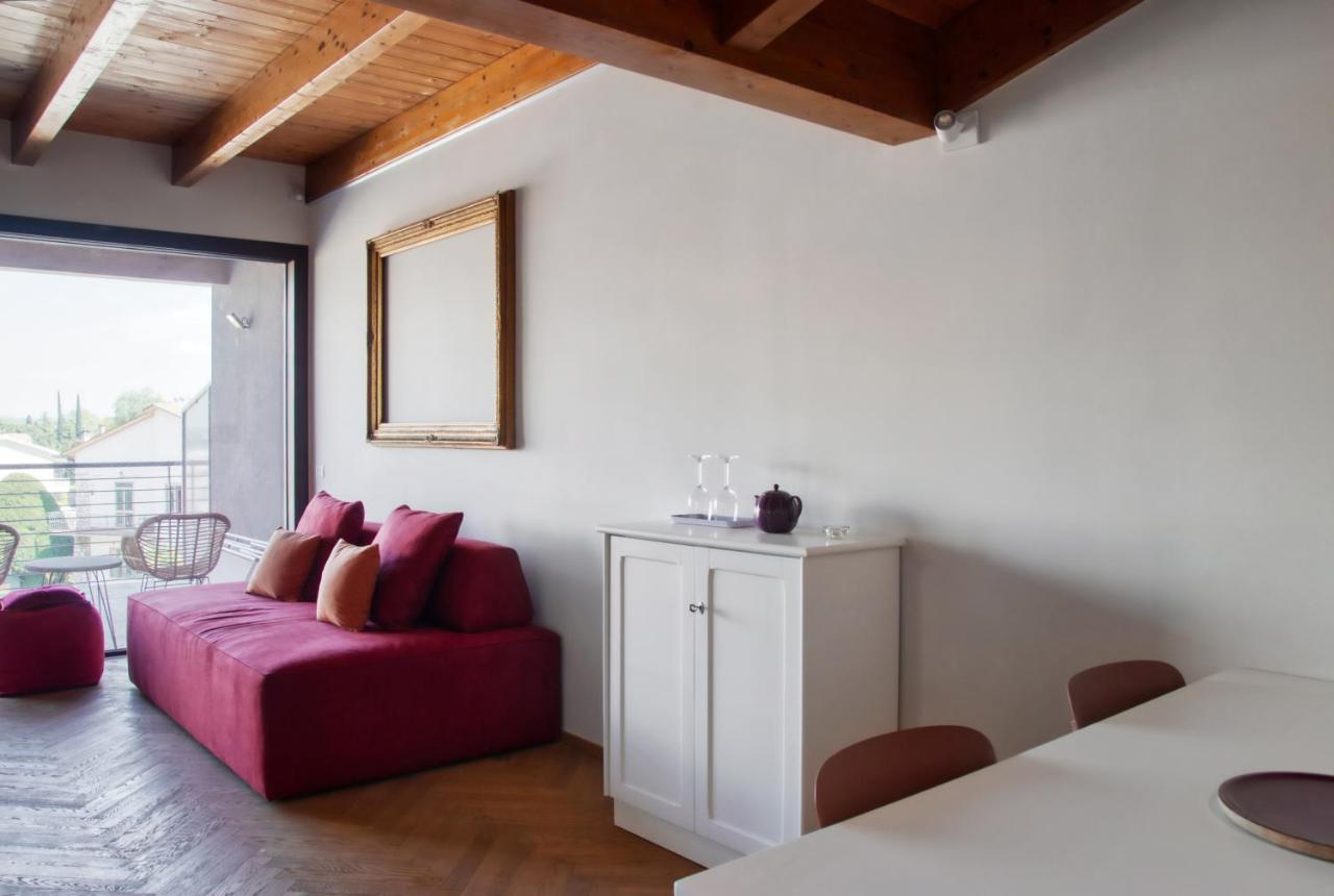 Residenza Puoti Lägenhet Peschiera del Garda Exteriör bild