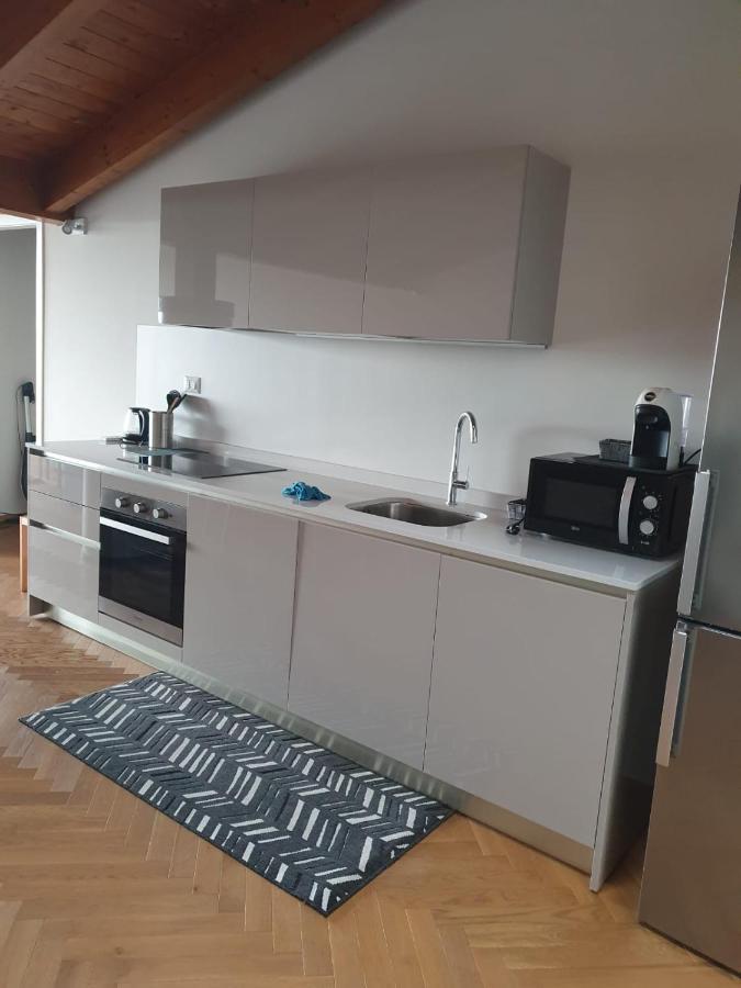 Residenza Puoti Lägenhet Peschiera del Garda Exteriör bild